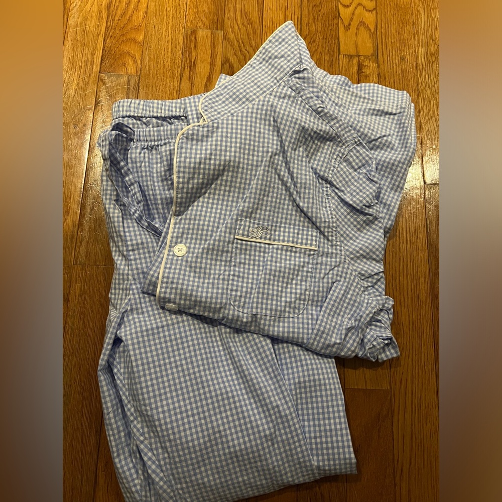 Brooks Brothers Button-Up Pajama Set Womens Size Large Gingham Pattern.